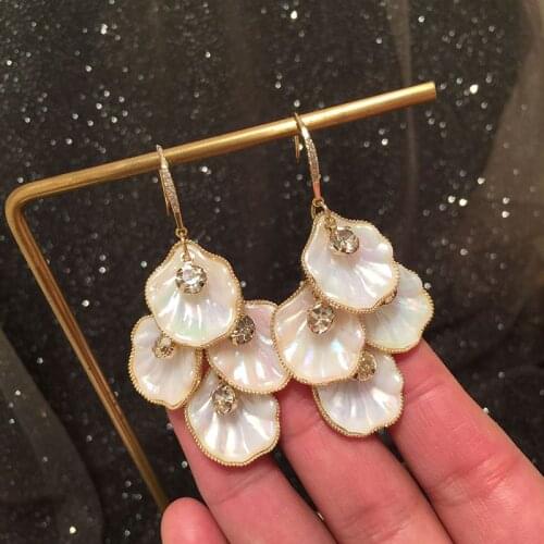 Bilincolor White Shell Drop Earring for Women