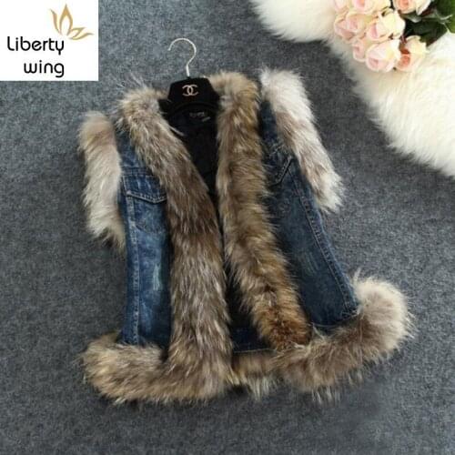 Women Real Vest Fall Winter Large Fox Collar Female Outerwear Short V-Neck Sleeveless Fur Waistcoat Free Shipping