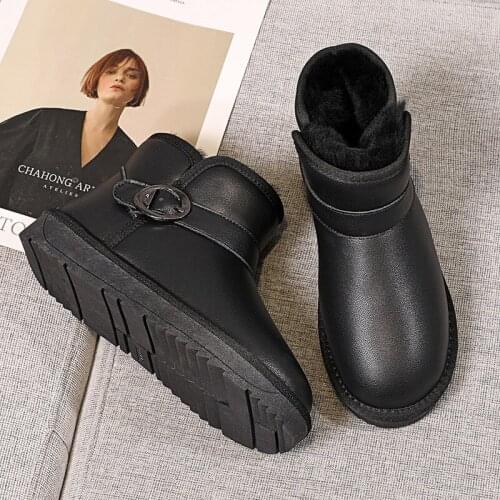 Women Snow Boots Warm Short-tube Buckle Waterproof Flat Cotton Shoes Rubber Non-Slip Plus Velvet Wearable Boots Shoes 2021 New