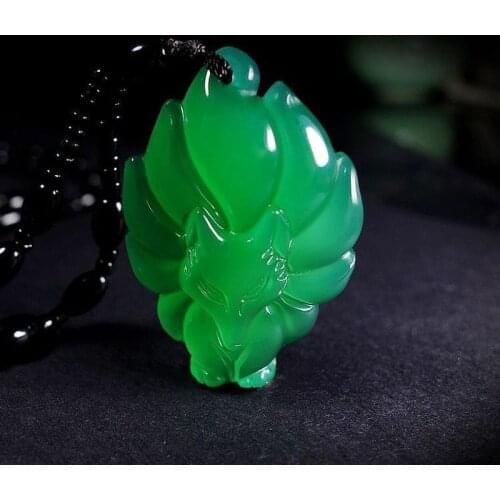 Natural Green Chalcedony Hand-carved Nine-tailed Fox Pendant Fashion Boutique Jewelry Men and Women Green Agate Fox Necklace