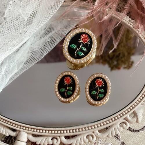 2021 New Exquisite Rose Drop Glaze Enamel Pearl Brooch Womens Accessories