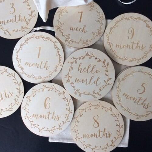 13 Pcs/set Baby Kids Monthly Milestone Card Round Shape wood Infants Newborn Shower Gift Photo Prop Hello World