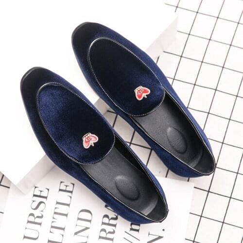 New Style Men Blue Velvet Shoes Embroidery Crown Fashion Party and Wedding handmade Loafers Banquet Male Dress Shoes Plus Size