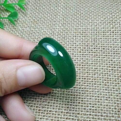 Natural Green Chalcedony Hand Carved Saddle Jade Ring Fashion Jewelry Mens and Womens Saddle Jade Ring