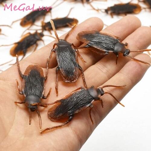 10pcs Halloween Insect Simulation Fake Rubber Cockroach Scorpion Jokes Props Roach Bug Centipede Trick Joke Toys Decor for Kids
