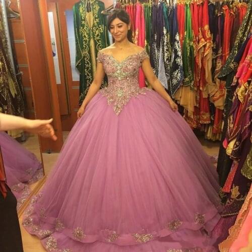 2020 Newest Ball Gown Quinceanera Dresses V Neck Sequins Beaded Appliques Shinning Graduation Dresses Pageant Gowns Special Occa