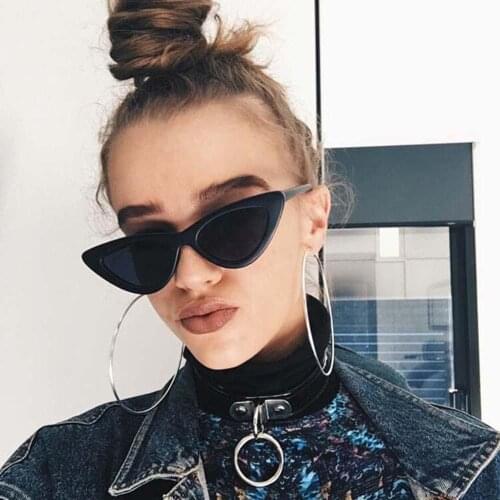 1PC Retro Fashion Eye Sunglasses Vintage Cat Sunglasses Women Girl Triangular Sun Eyewear Black Frame Fashion Cat Eye Glasses