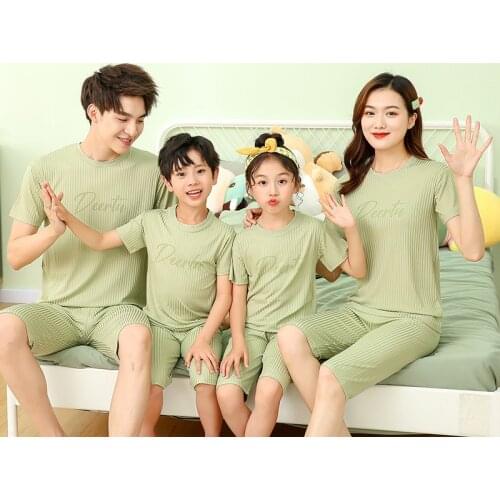Mother Kids Pajamas Matching Family Outfits Cotton Pyjamas Kids Homewear Short-sleeved Sleepwear Family Look Clothes Tshirt+Pant
