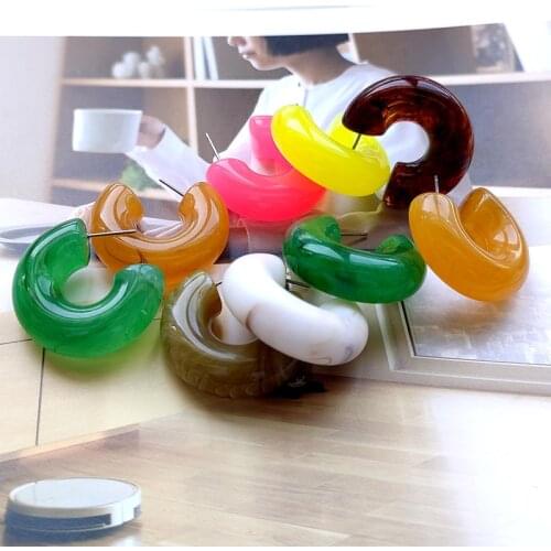 UJBOX Colorful Acrylic Resin Earrings Multicolor 30mm Small Marble Pattern Green Yellow Red Pink Hoop Earrings Wholesale