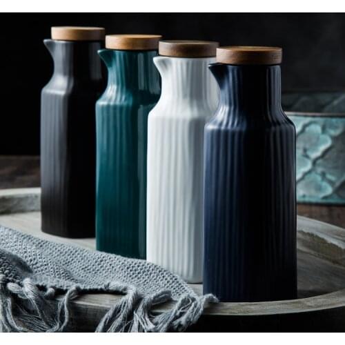 4pcs Kinglang Simple Household Kitchen Supplies Seasoning Pot Ceramic Soy Sauce Pot Vinegar Bottle Japanese Sauce Bottle