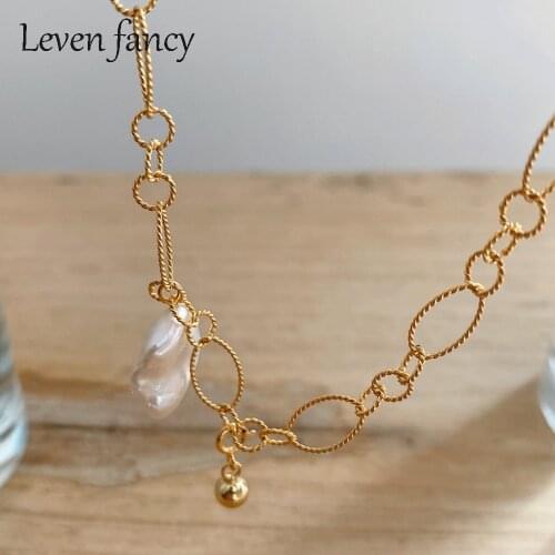 Womens Natural Irregular Freshwater Baroque Cultured Pearl Necklace Big Circle Twisted Link Chain Choker Girls Party Jewelry