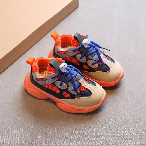 Childrens Running Lightweight Shoes for Boys Girls 2021 new autumn White Sports Fashion Breathable Sneakers Hot Non-slip 21-36