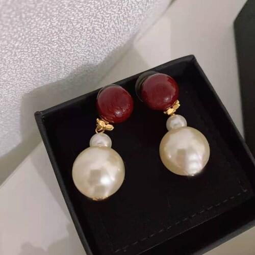 Hot Brand Yellow Gold Color Fashion Jewelery Woman Pearls Earrings Red Party High Quality Pearls Studing Jewelry