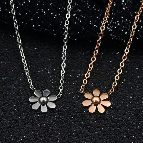 Little Daisy Necklace for Women Titanium steel Rose Gold color girls collarbone chain necklace