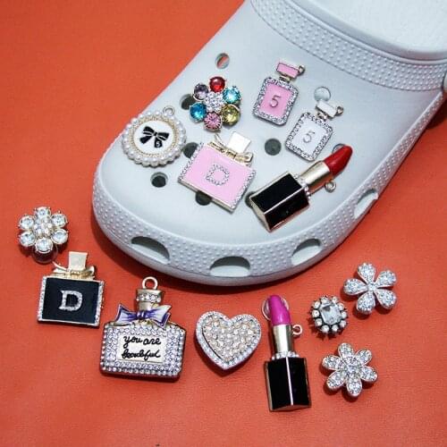 1pcs New Designer Shoes Charms Bling Rhinestone Croc JIBZ Lipstick Perfume Lip Enamel Package For Women Shoe Accessories