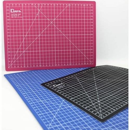 A2 / A3 /a4 Cutting Board White Core Color Carving Pad Manual Plate Model Board High Quality Color Plate Self-repair Cutting Pad