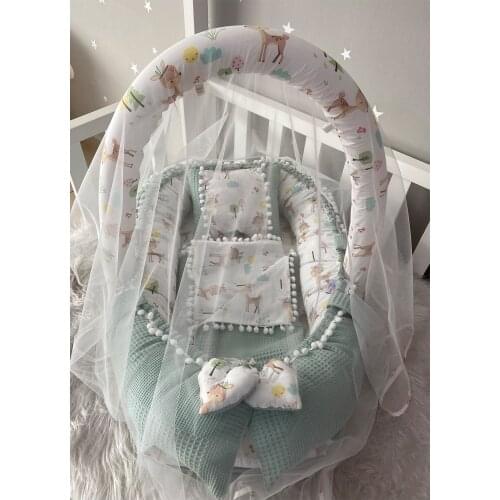 Jaju Baby Handmade, Waffle Green Pique Fabric Poplin Fabric Pompom Babynest and Quilt Toy Apparatus and Tulle Set