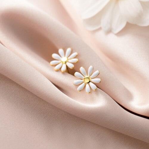 MloveAcc 925 Sterling Silver Gold Color Daisy Flower Stud Earrings for Women Fashion Sun Flower Earrings Silver Jewelry
