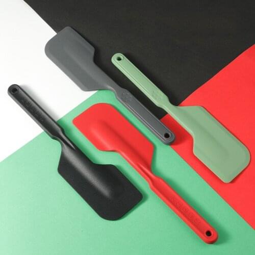 Silicone Cream Butter Cake Spatula Heat Resistant Mixing Batter Pastry Scraper Cake Baking Spatula Kitchen Cake Decorating Tools