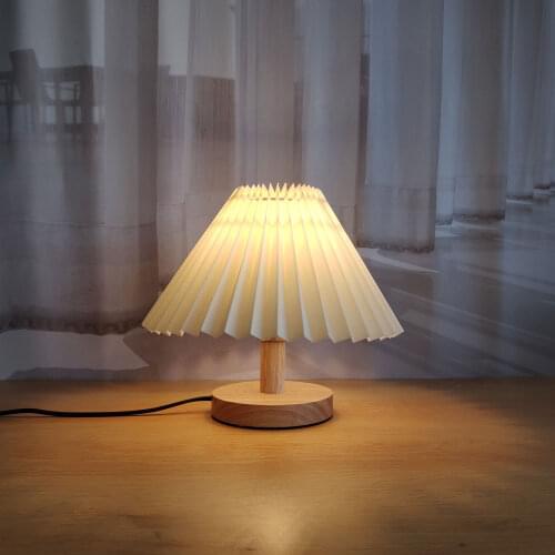 Modern Pleated Fabric Table Lamps Bedroom Living Room Nordic Wooden Desk Lamp Bedside Led Night Stand Light Fixtures Home Decor