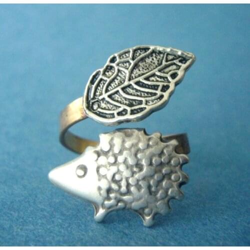 Vintage Adjustable Leaf and Hedgehog Rings High Quality Brand Designer Animal Statement Ring Wrap Style