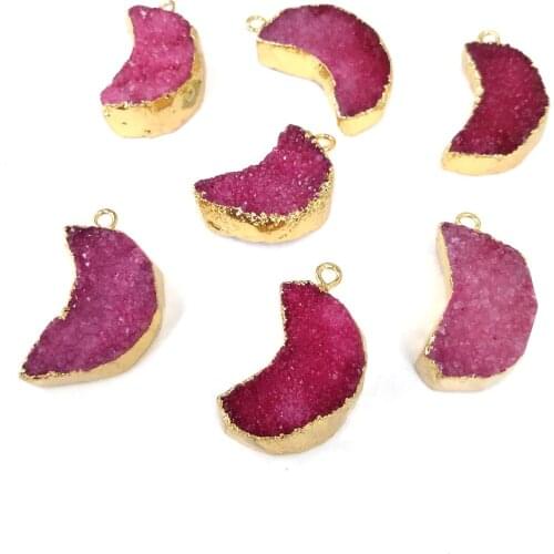 Moon Shaped Gold Plated Red Agates Pendant Necklace Reiki Healing Natural Stone Amulet DIY Jewelry Gift Size 14x25mm