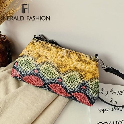 Snake Print Underarm Shoulder Bag Purse Women PU Leather Serpentine Small Baguette Shape Pouch Female Daily Clutch Handbag