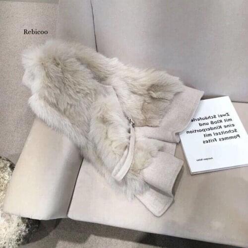 Autumn Winter Thick Warm Faux Fox Fur Vest Women High Quality Fashion V-Neck Short Fur Coat Female Fur Waistcoat