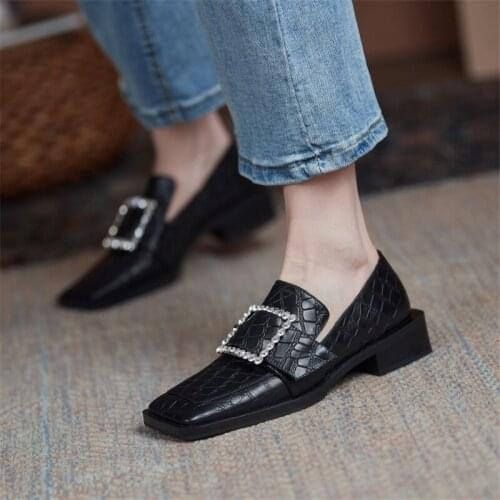 Square Toe Shoes Woman Heels 2021 New Fashion Women Genuine Leather Thick Hels Pumps Metal Rhinestone Decoration Shoes for Women