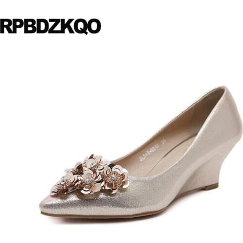 Metal 3 Inch Women Size 4 34 Floral Wedge Medium Pumps Rhinestone Golden Pointed Toe Bridal 33 Gold Shoes For Party Glitter