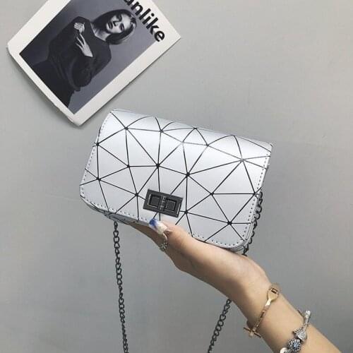 Women Fashionable Shoulder Bags 2020 New Korean Version of The Messenger Bag Handbag Chain Wild Crack Printing Wild Shoulder Bag
