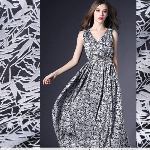 138cm wide burnout silk fabric meter clothing cheongsam dress silk fabric 12mm rayon jacquard fabric wholesale silk cloth