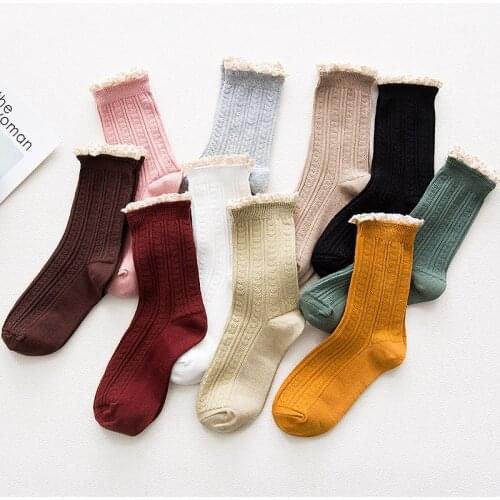 RUOMU Women Lace Ruffle Cute Crew Socks Vintage Frilly Cotton Kawaii Aesthetics Solid Color Casual Fashion Ladies Knit Sock