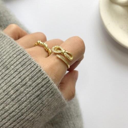 Morivovog 925 Sterling Silver Zircon Bowknot Rings for Women Elegant Chic Shine Tie A Knot Statement Rings Fashionable Jewelry