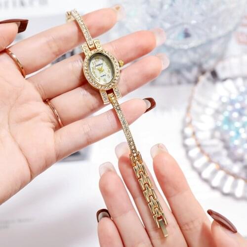 2020 Hot Korean Version of The Full Digital Scale Bracelet Fashion Watch Watches for Women Relojes Para Mujer Watches