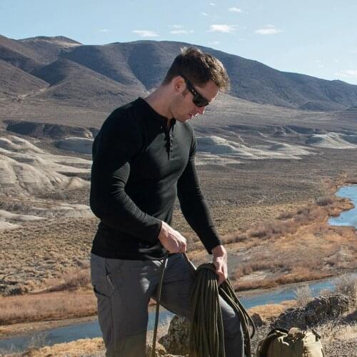 SHEEP RUN Henley Men's T-shirts