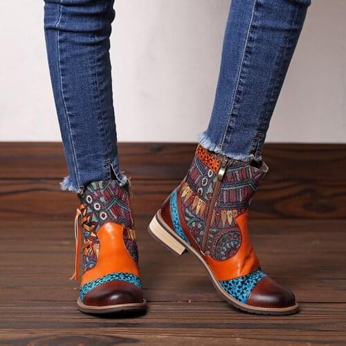 2021 Embossed PU Leather Splicing Fancy Pattern Lace Up Zipper Flat Short Boots Ladies Shoes Women Winter