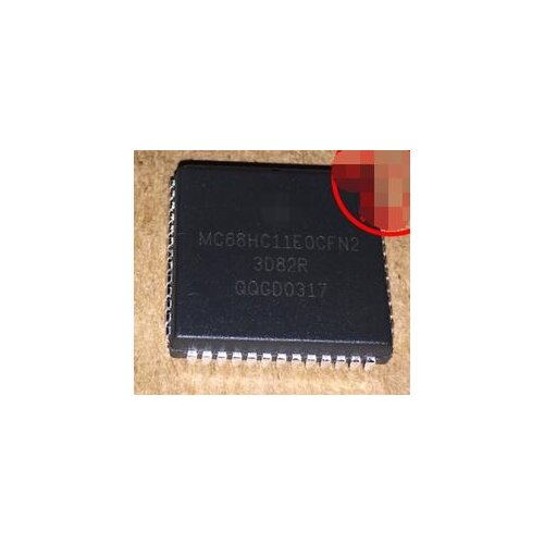 IC NEW 100% MC68HC11E0CFN2