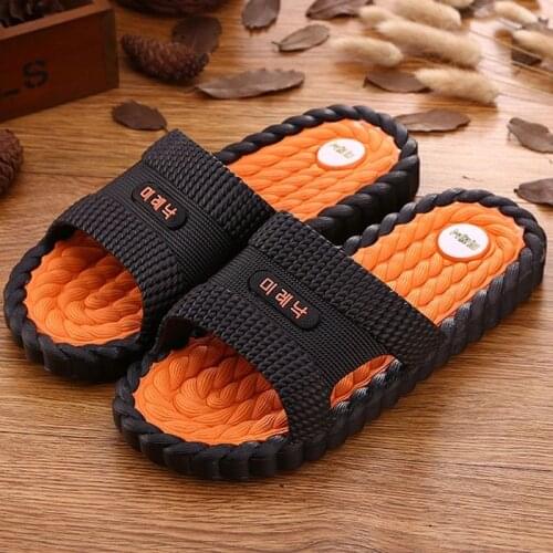 Man‘s Sandals Man Massage Non-Slip PVC Slippers Summer Fashion Indoor Outdoor Lady Beach Bathroom Slippers 2021 New Shoes