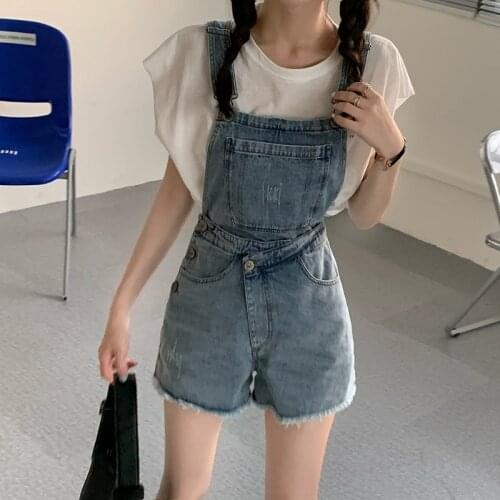 2021 New Short Denim Jumpsuit Button Design Suspender Shorts Chic Casual Mini Sexy Women Short Jeans