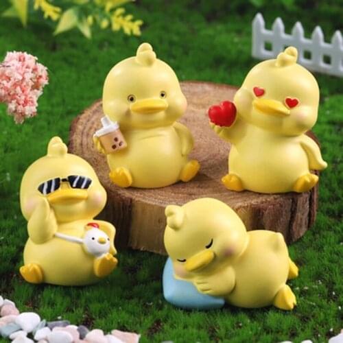 ZOCDOU 1 Piece Cartoon Cute Little Duck Small Statue Little Figurine Crafts Figure Ornament Miniatures