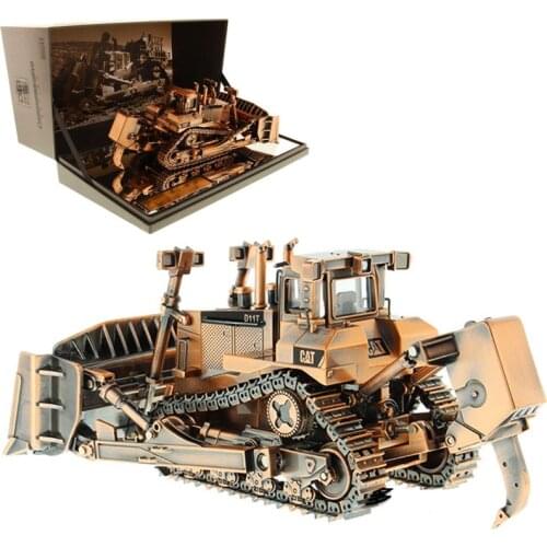 Limited Edition CAT 1/50 scale D11T Bulldozer Diecast Alloy Model Metal Engineering Vehicle Construction Toys Children Kid gifts
