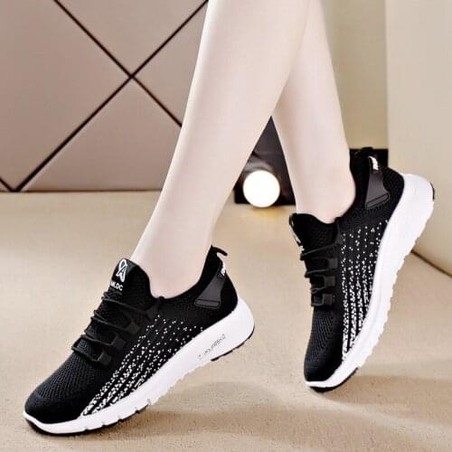 Womens Sneakers Light Breathable 2021 Lace Up Flat Shoes Ladies Mesh Vulcanized Shoes Casual Comfort Women Sneakers