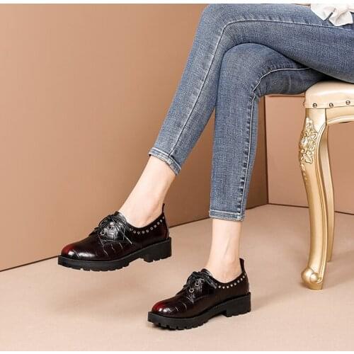 2021 new spring womens Shoes Genuine Leather Stone embossed+Metal rivets natural leather Ladies Shoes Rubbed leather 2 colors