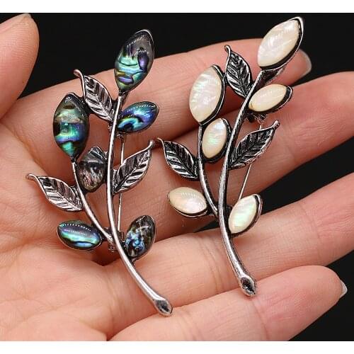 New Arrival Shell Brooches 2 Color Available Alloy Pins Brooches for Girls Favorite Party Dress Coat Accessories Jewelry