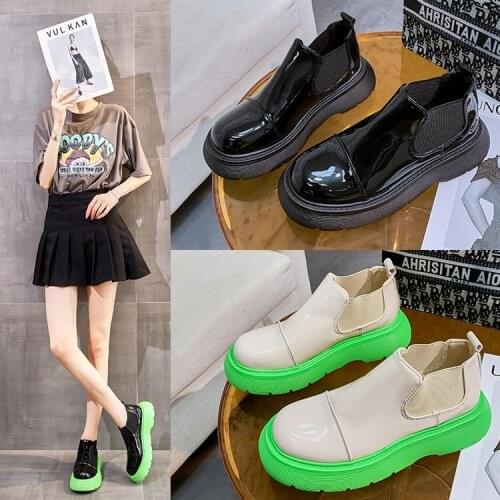 Womens boots Womens thick thick soles Chelsea boots autumn mixed color patent leather ankle boots womens slipper short soles