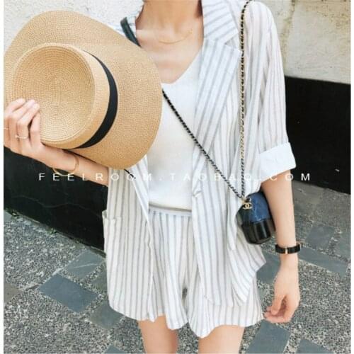Set female 2019 summer and autumn new fashion striped slim slimming shirt casual loose pants temperament womens two-piece suit