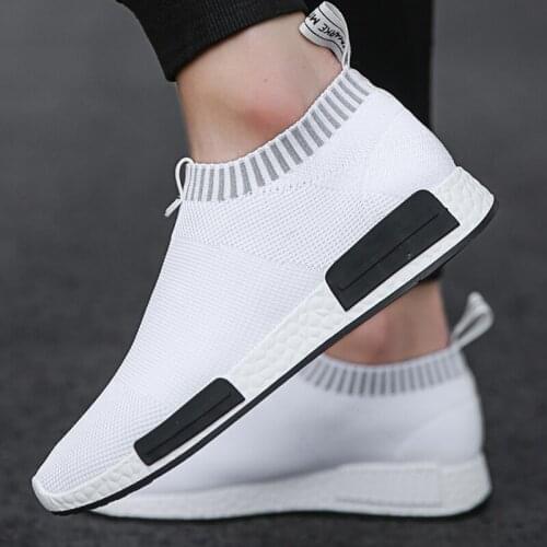 Men Walking Jogging Shoes Men Sneakers Casual Shoes for Men Mens Slip on Sock Sneakers 38-47 Super Light chaussures casual