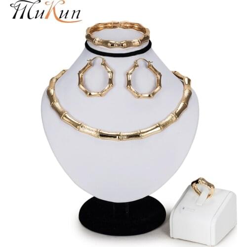 MUKUN Wholesale 2018 Dubai Gold Color Bridal Jewelry Sets Fashion African Beads Jewelry set big Nigeria Wedding necklace set
