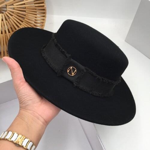 In Europe and the British classic black hat for women wool fashion female party stage tide flat hat Fedora